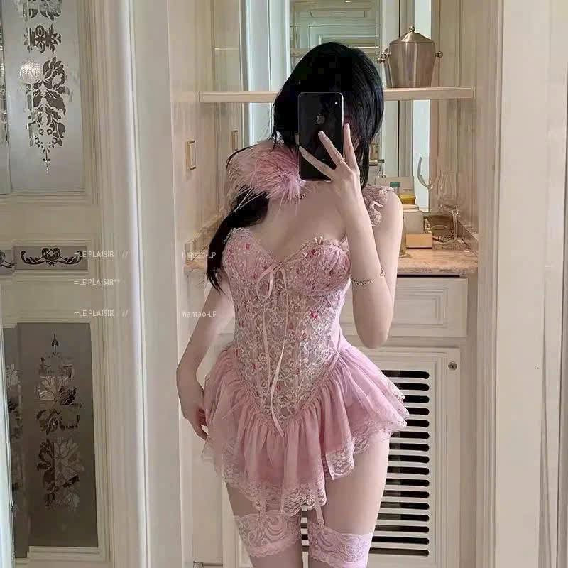 Váy ngủ 2 dây cúp ngực tone hồng