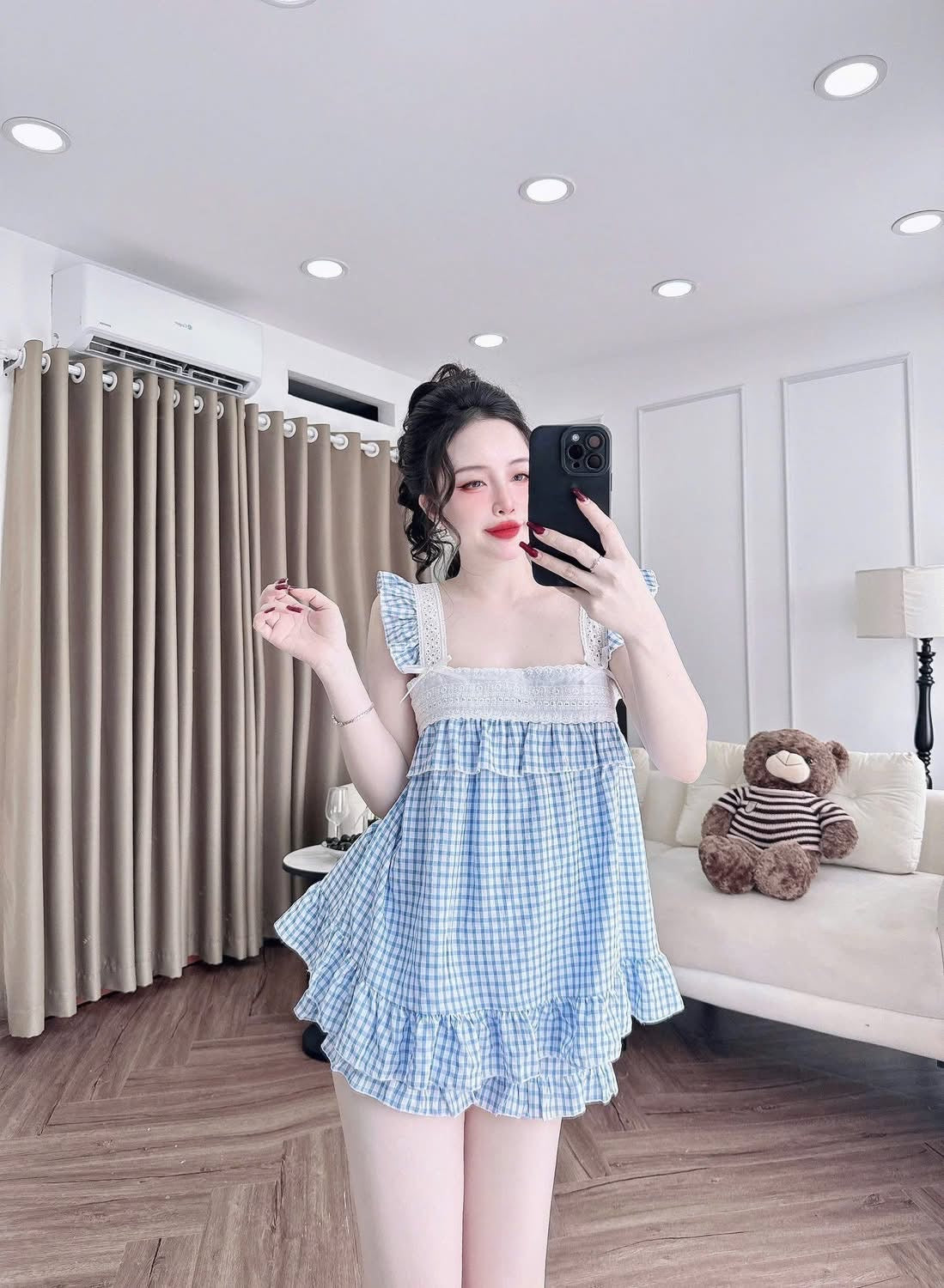 Bộ ngủ đùi caro phối ren tiểu thư