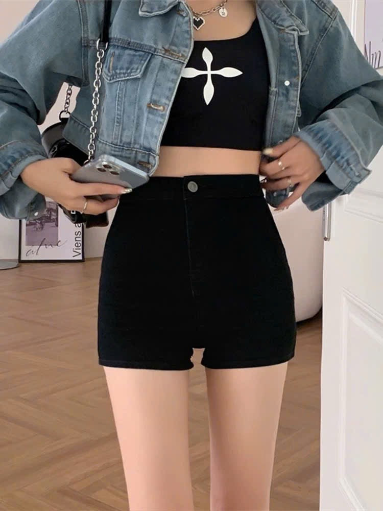 Quần short đen basic