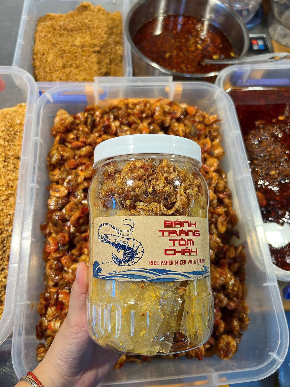 Bánh tráng tôm cháy miếng vuông đậm đà