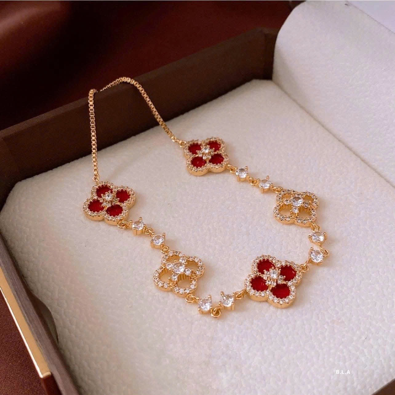 Vòng bạc đá xà cừ dây rút