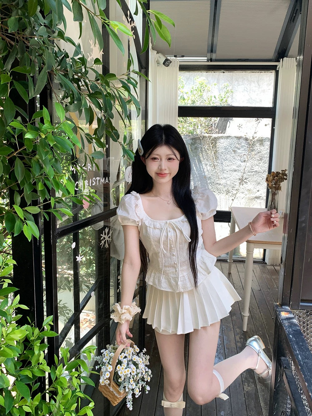 Áo tiểu thư cổ vuông tay bồng chỉ 27$