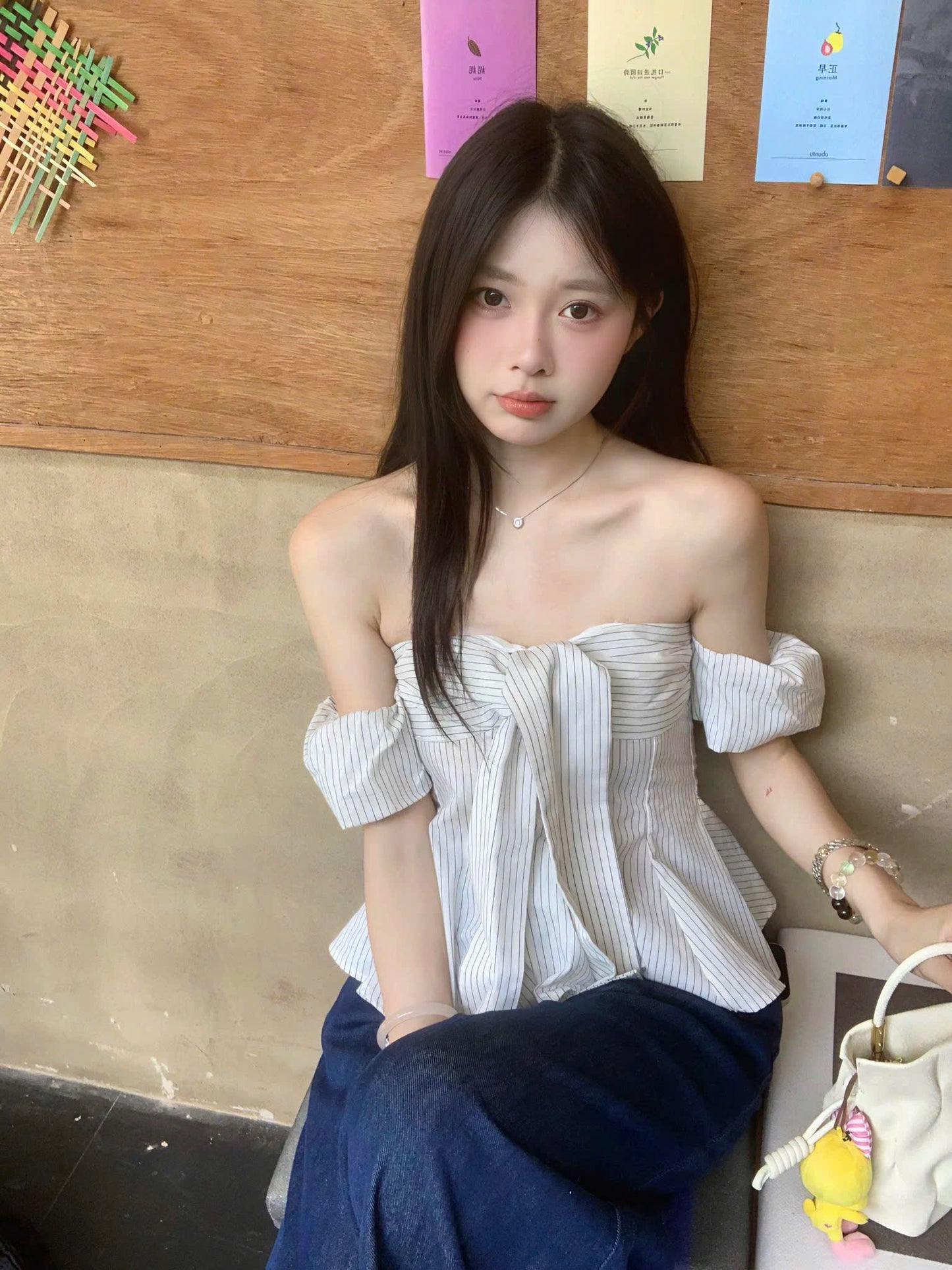 Áo ống sọc đen phối nơ