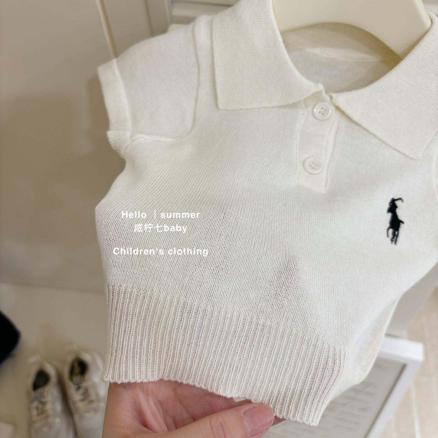 Set áo polo dệt kim phối chân váy dây rút