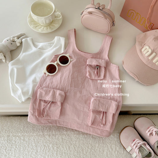 Set đầm yếm suông kèm áo ba lỗ trắng