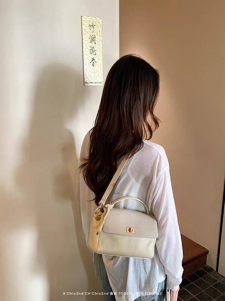 Túi nắp gập đeo vai Chio’2nd công sở
