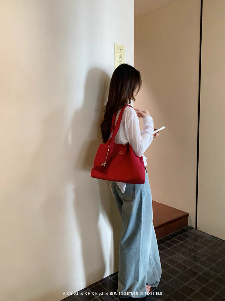 Túi tote đỏ Chio’2nd rộng rãi