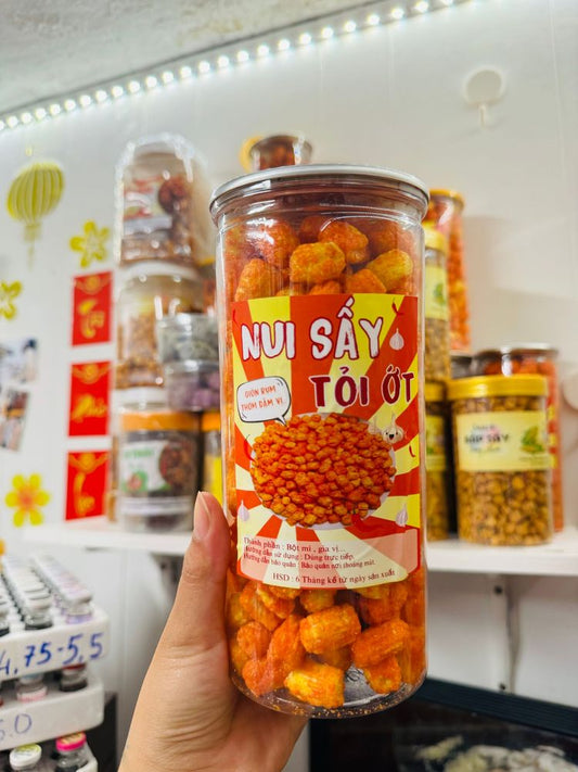 Nui chiên tỏi ớt