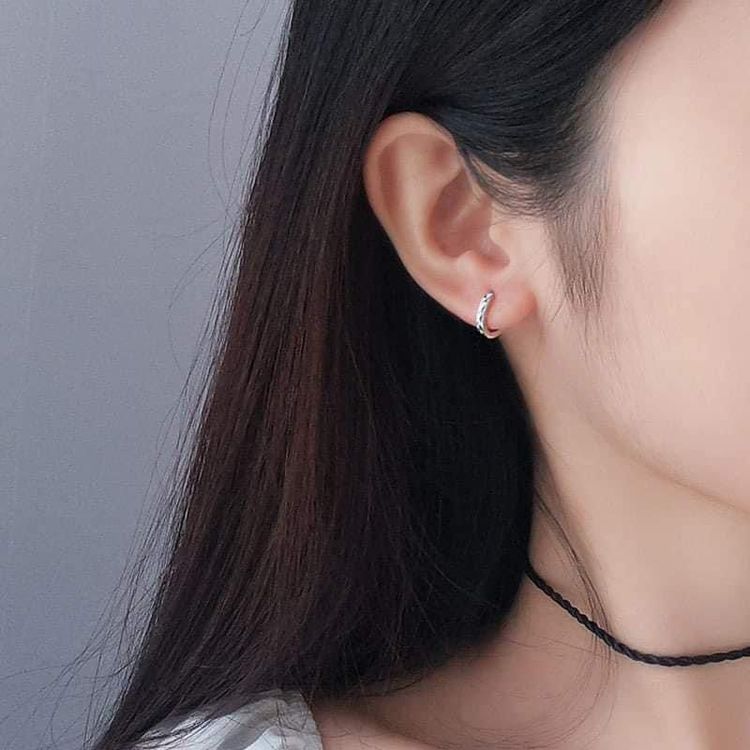 Khuyên tai bạc nam nữ