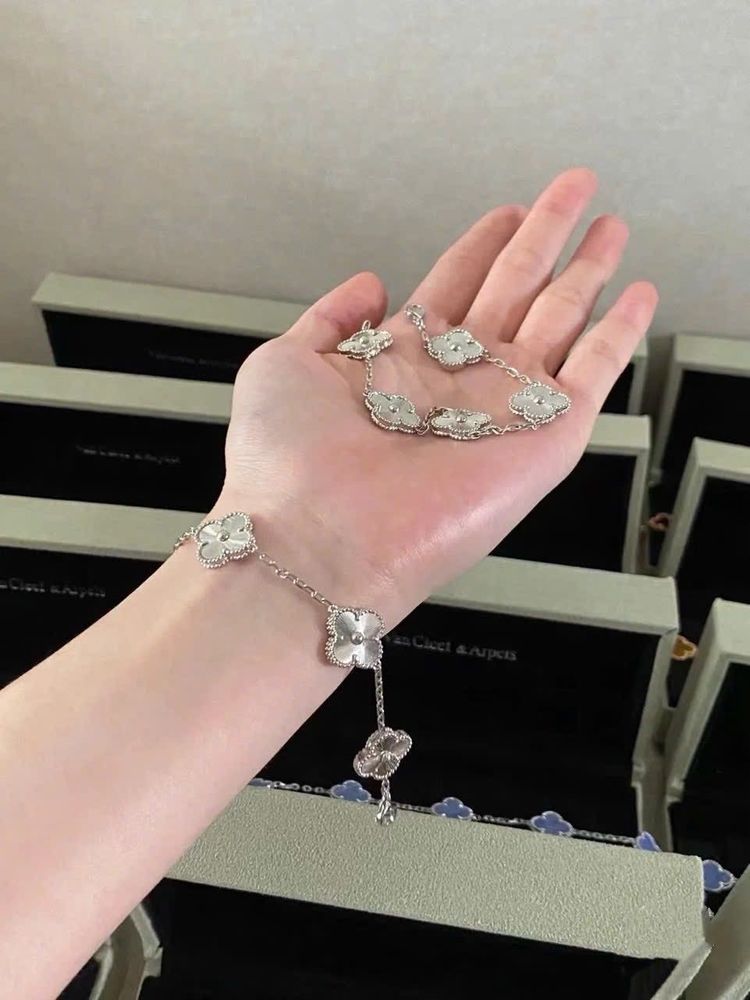 Vca siêu víp màu silver