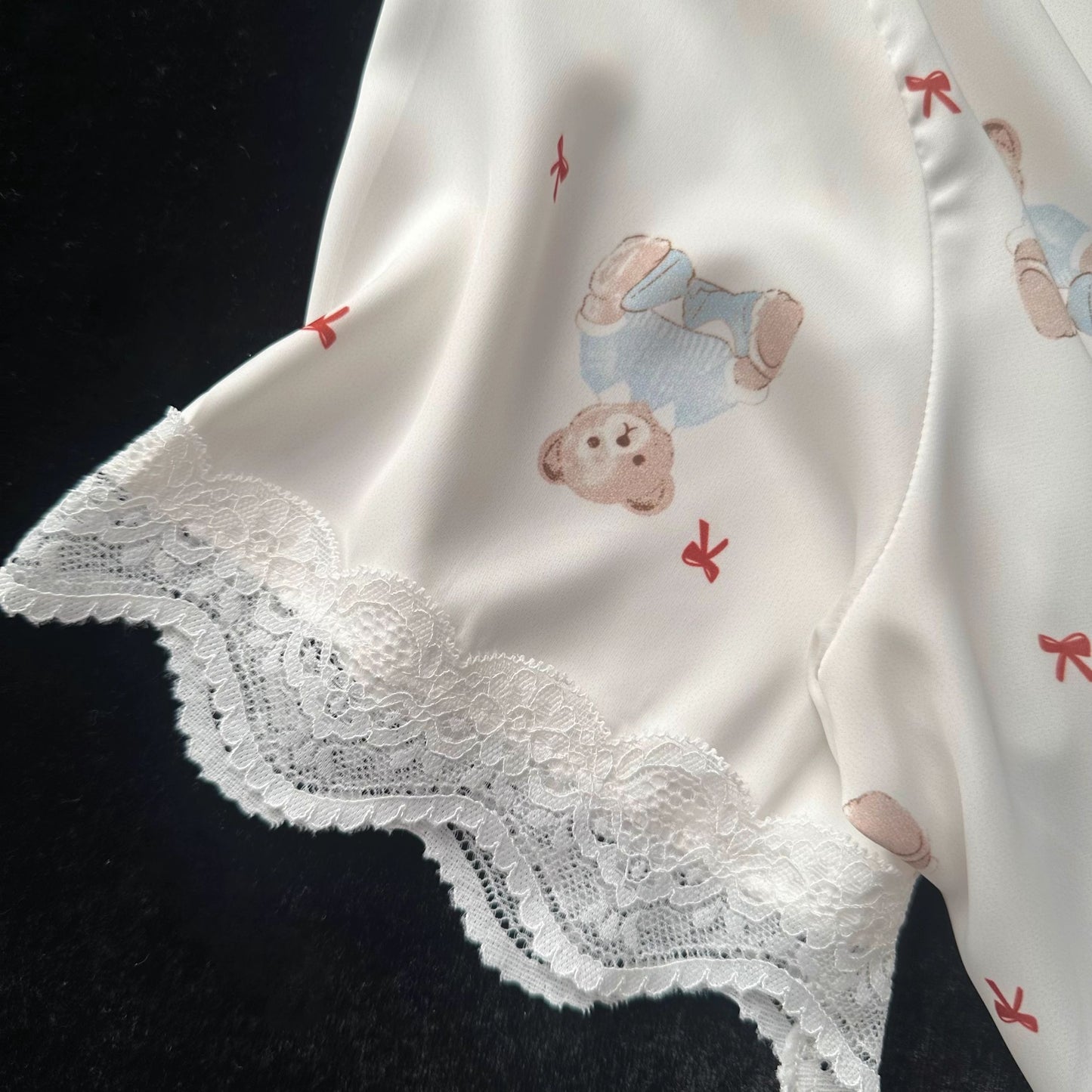 Pijama lụa băng gấu và nơ đỏ nhí dài - ngắn
