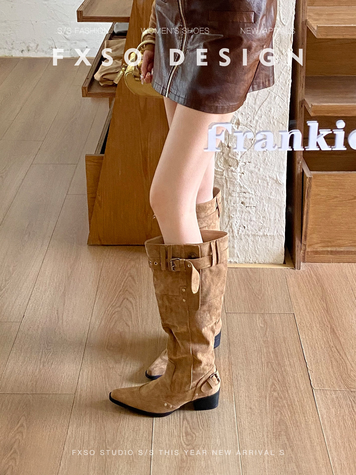 Giày boots da mũi nhọn đế thấp thời trang