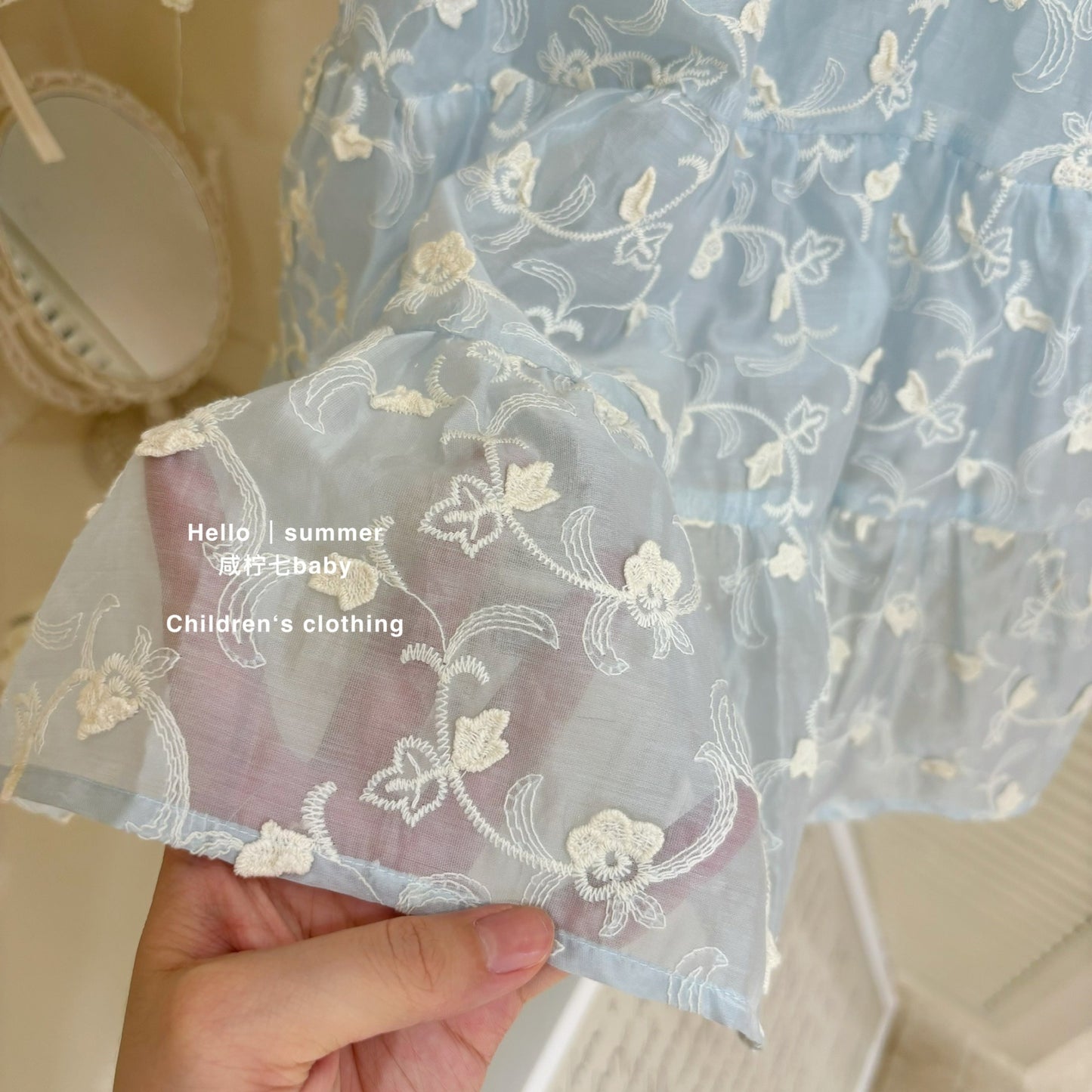 Váy cổ yếm công chúa xanh dương