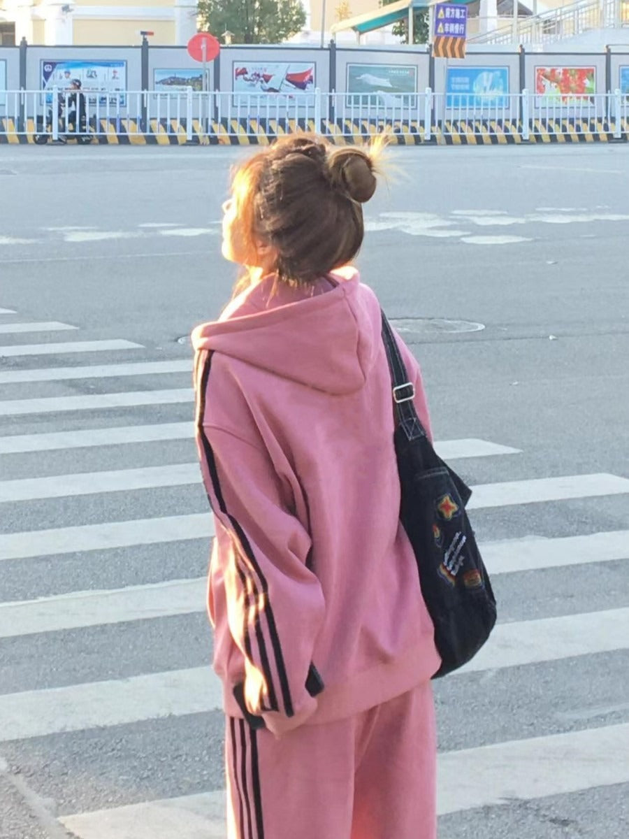 Bộ nỉ hồng sọc đen áo mũ trùm