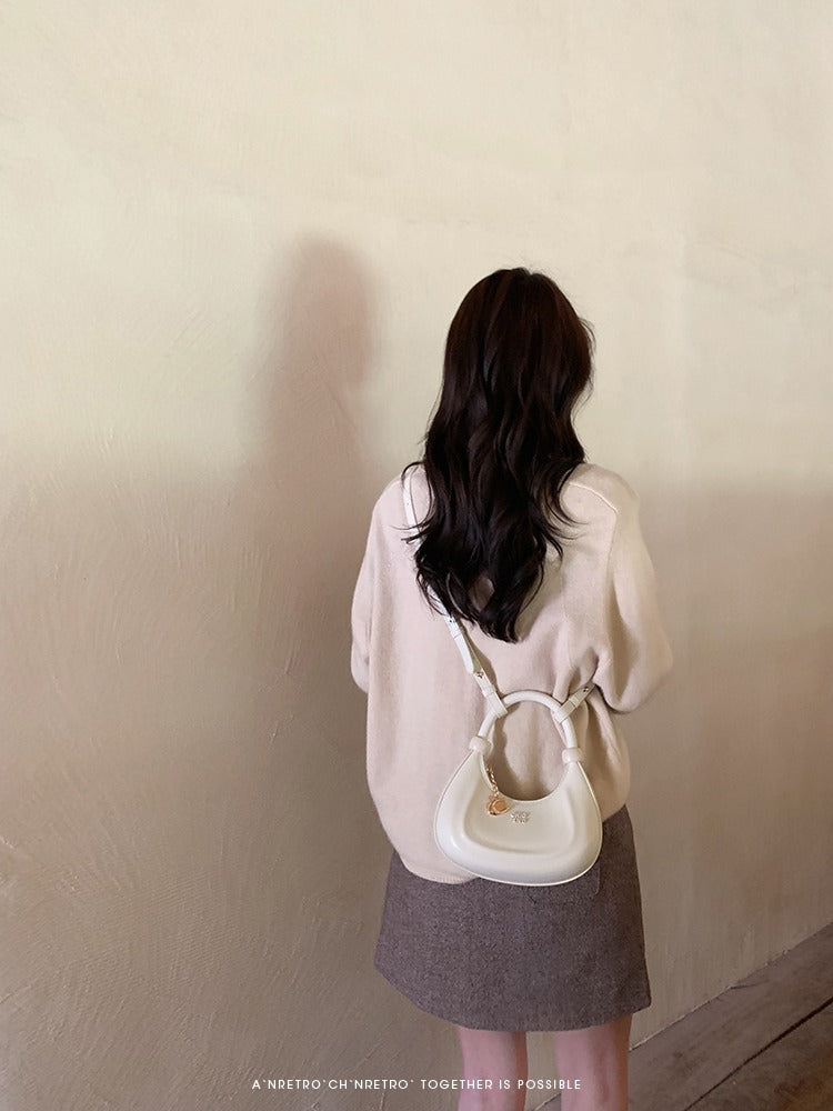 Túi giỏ xách bán nguyệt Chio'2nd
