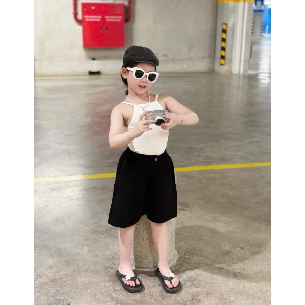 Set áo 2 dây khoét lưng kèm quần kaki ngố ống xuông cho bé gái