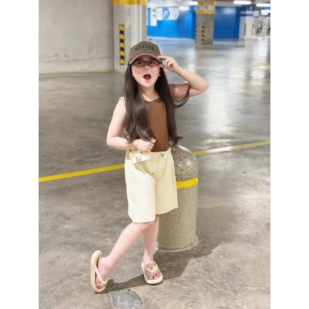 Set áo 2 dây khoét lưng kèm quần kaki ngố ống xuông cho bé gái