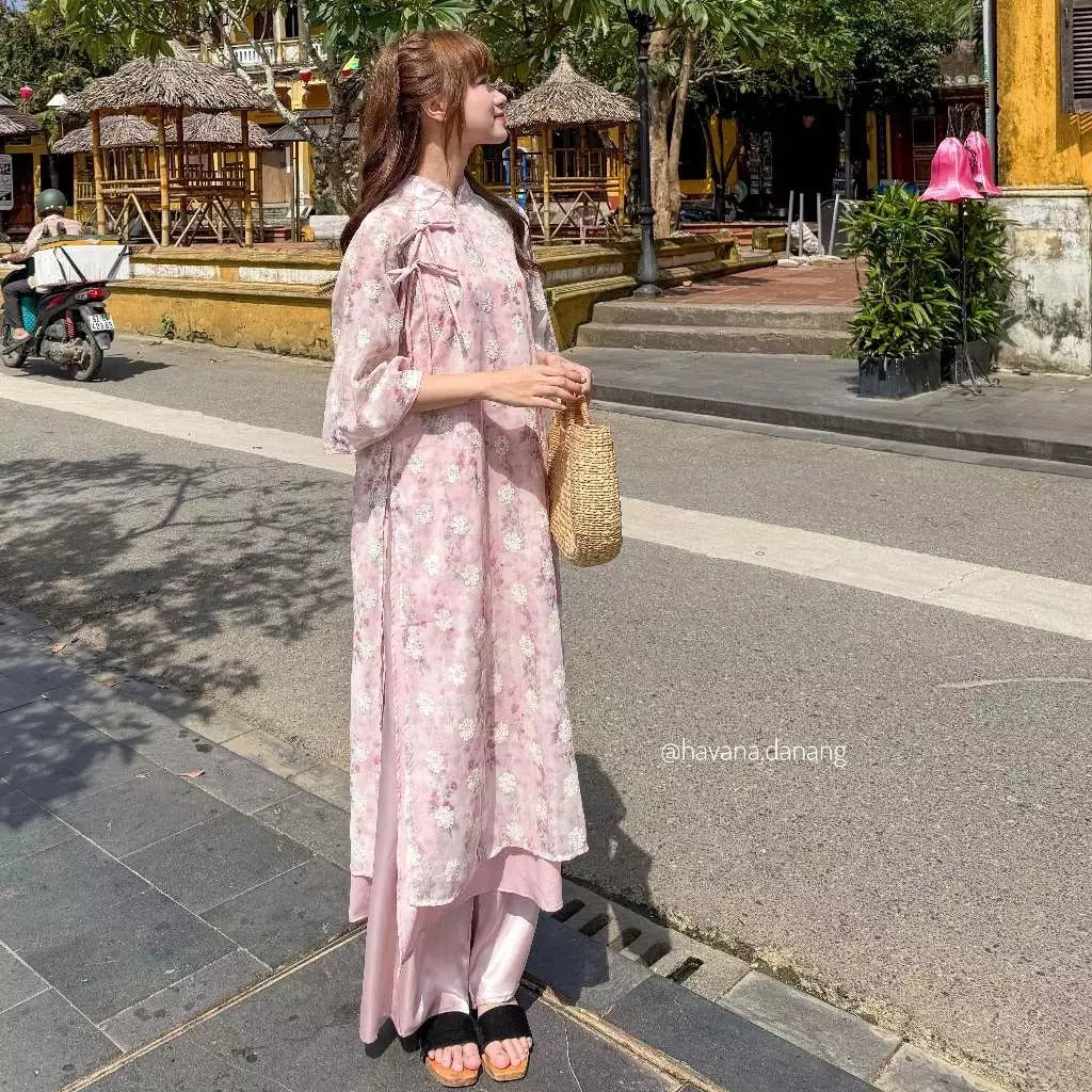 Áo dài voan tơ BẠCH VŨ in hoa phối thắt nơ đôi kèm quần satin bóng vintage