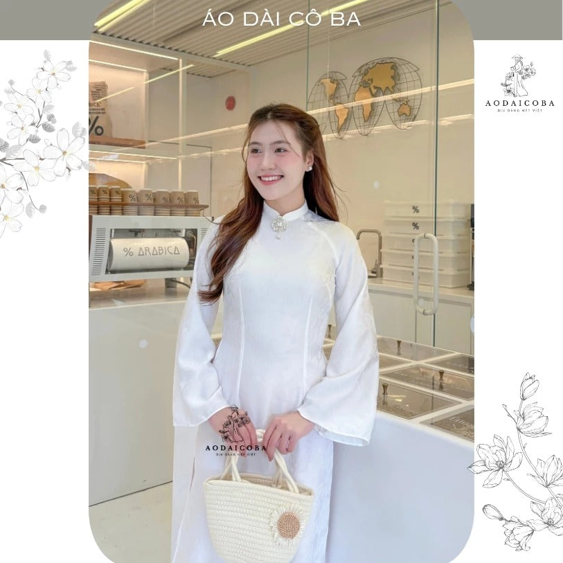 Áo Dài Tiểu Vũ Truyền Thống Cách Điệu Tay Loe Kèm Charm Hoa Đá