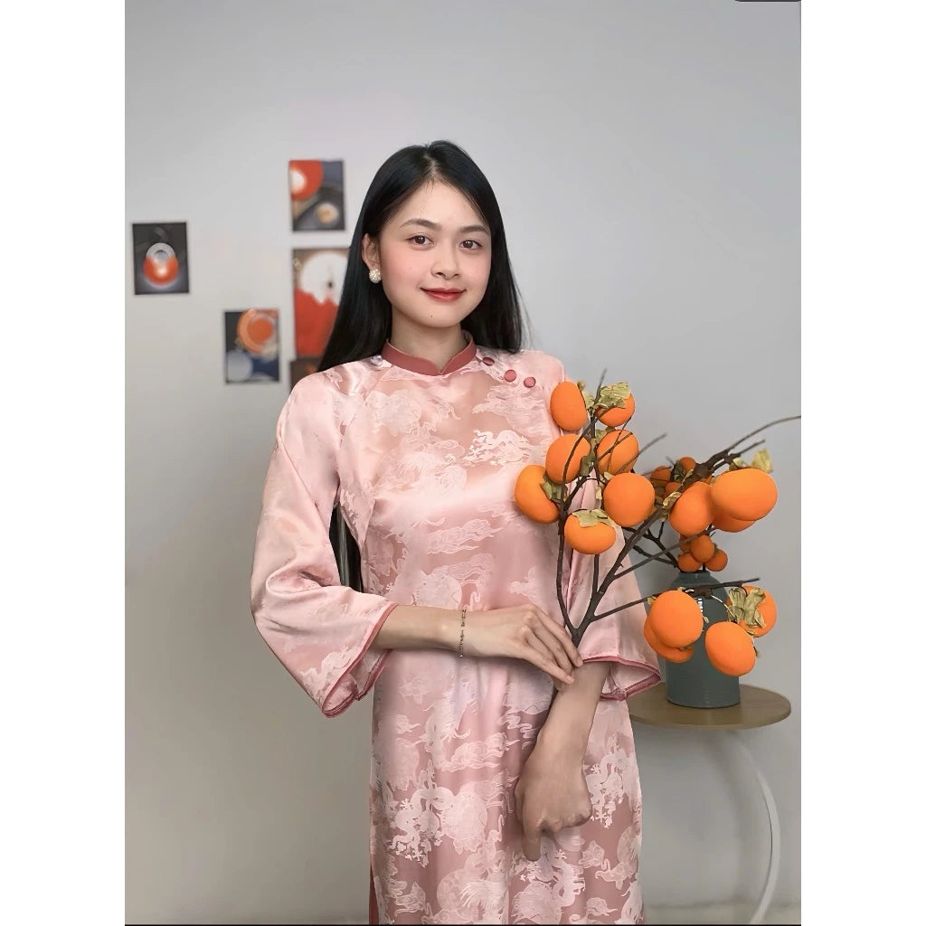 Bộ sưu tập áo dài du xuân cho mẹ và bé