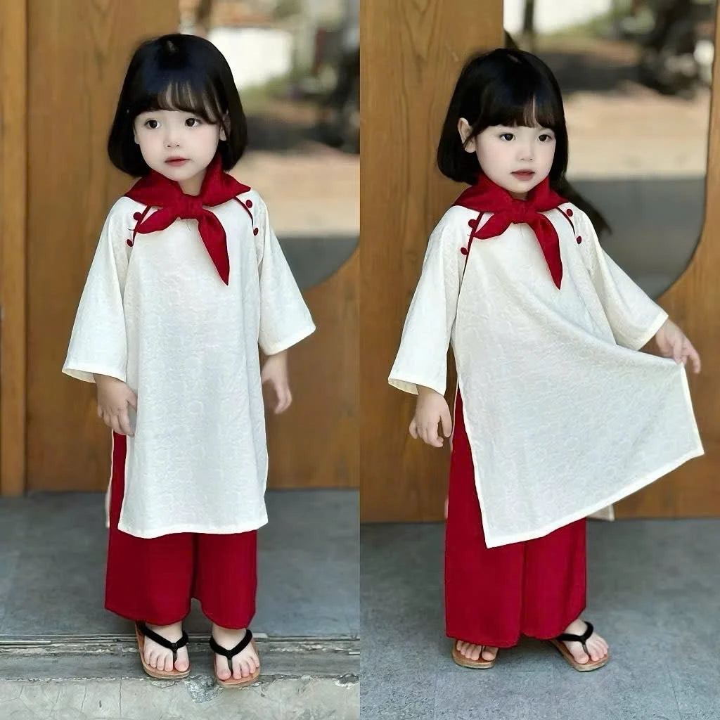 Bộ sưu tập áo dài du xuân cho mẹ và bé