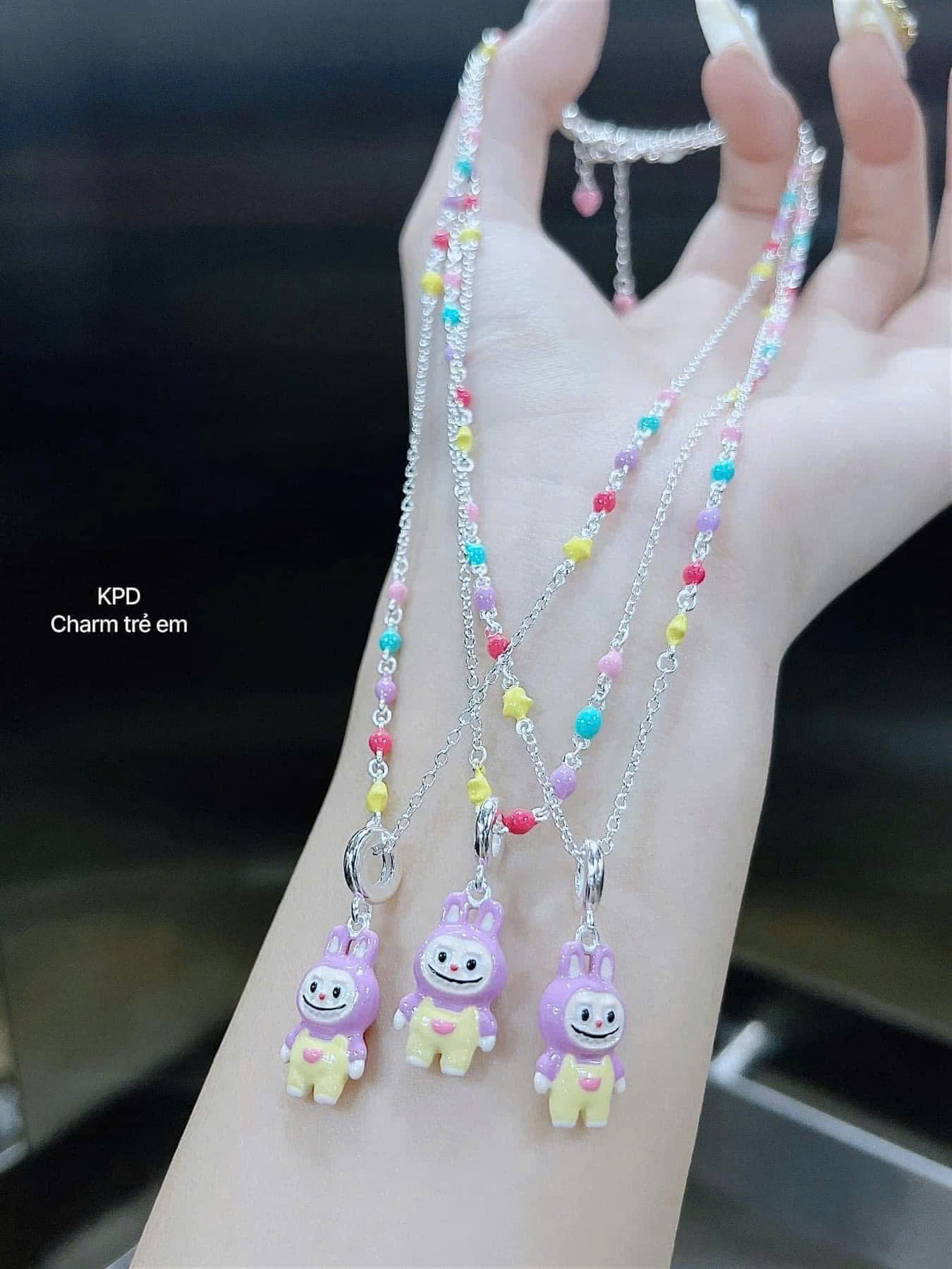 Dây chuyền bạc charm hoạt hình rực rỡ cho bé
