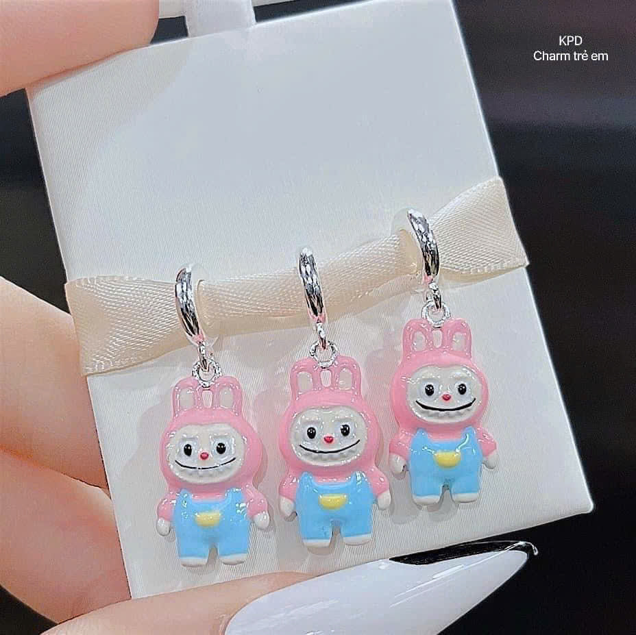 Khuyên tai bạc charm hoạt hình rực rỡ cho bé