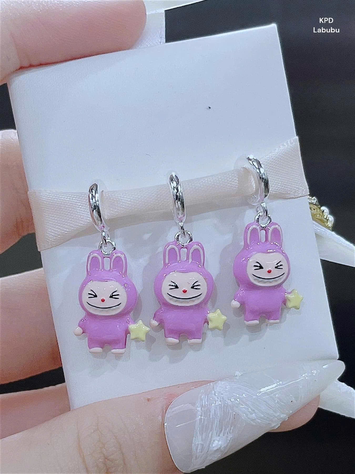 Khuyên tai bạc charm hoạt hình rực rỡ cho bé