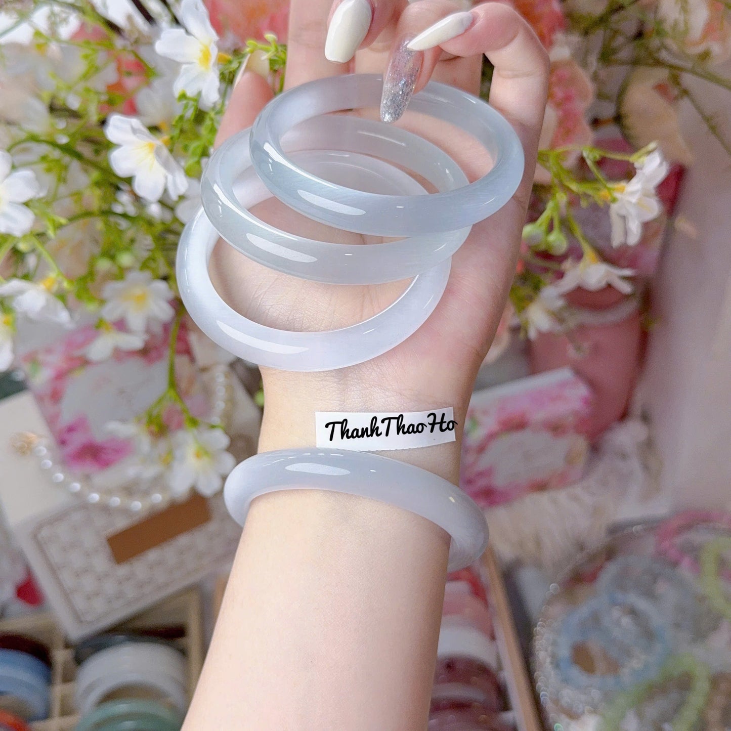 Vòng bản Cat Eye hot trend