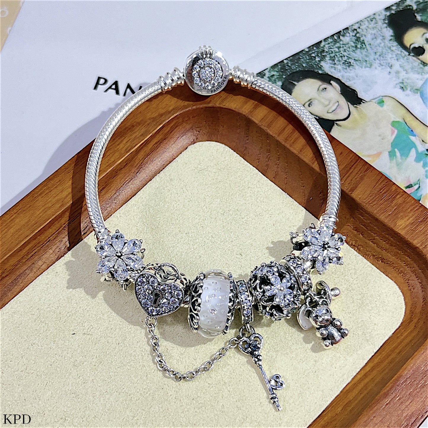 Vòng bạc charm Pan nhiều màu