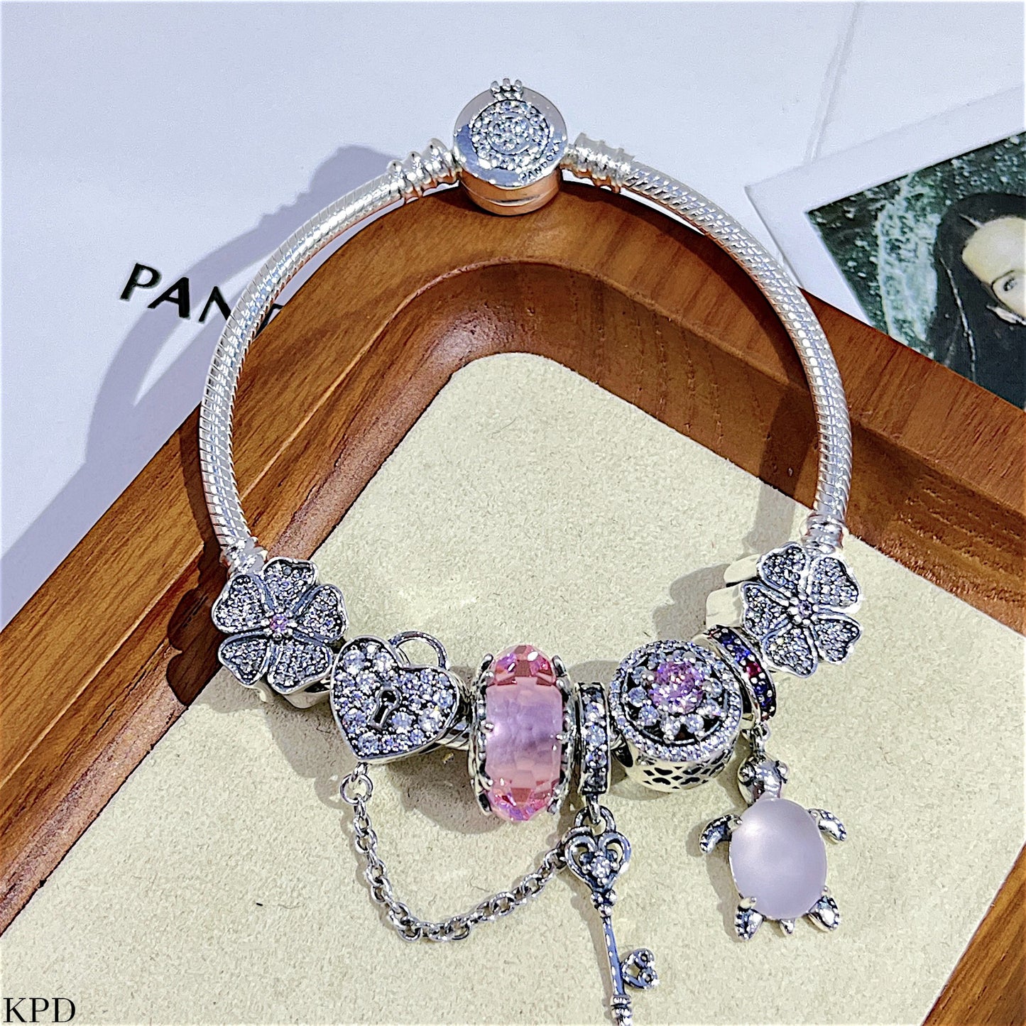 Vòng bạc charm Pan nhiều màu