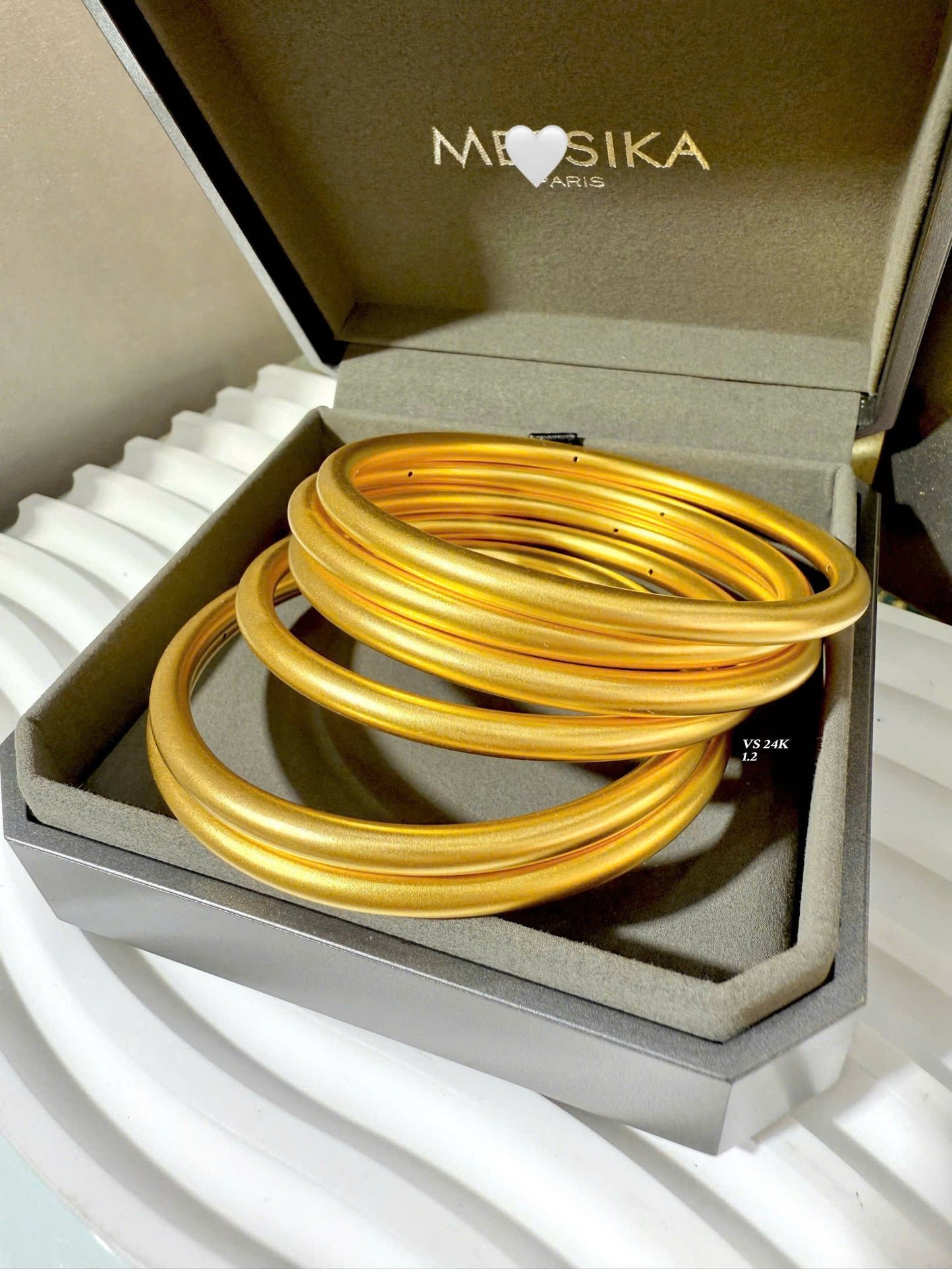 Vòng vàng trơn 24K