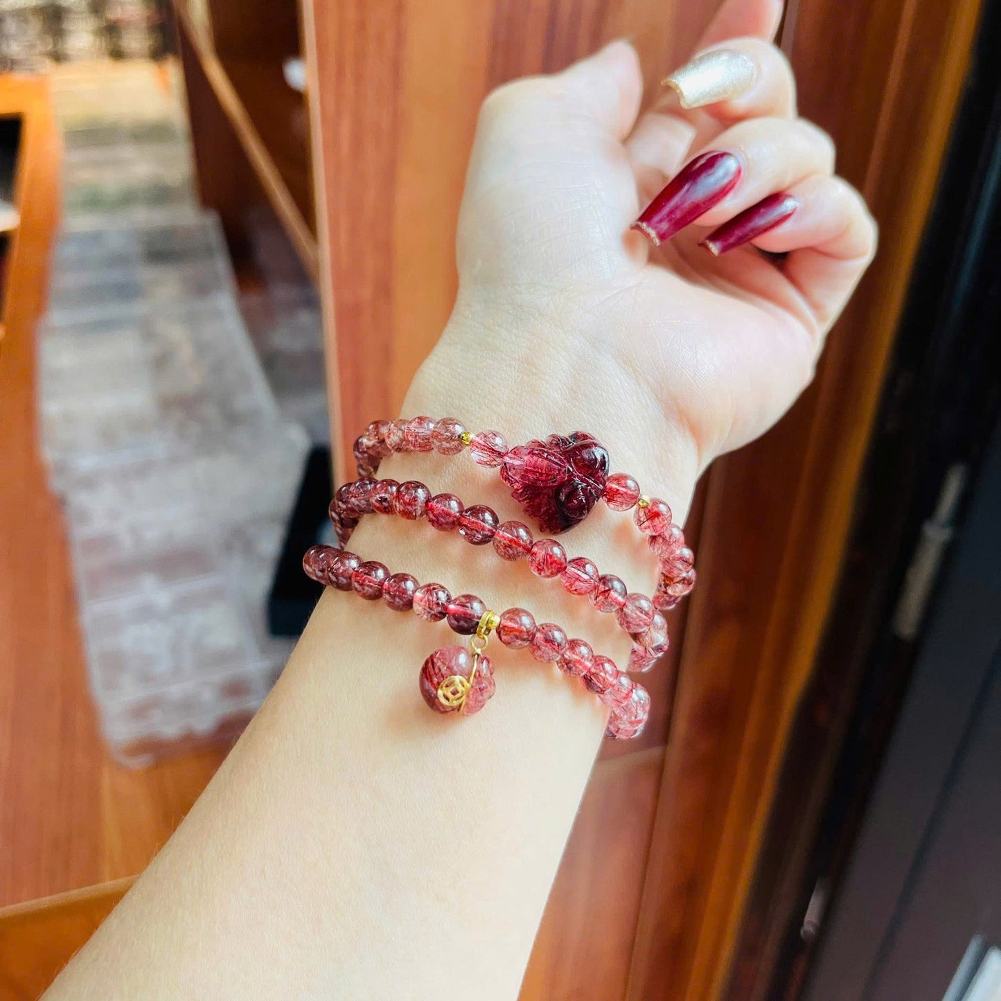 Chuỗi tóc đỏ mix hồ ly + charm túi tiền