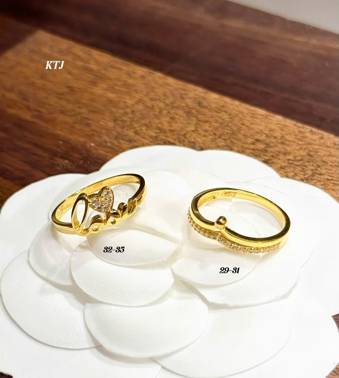 Nhẫn vàng nhỏ xinh cho mấy nàng thích style nhẹ nhàng