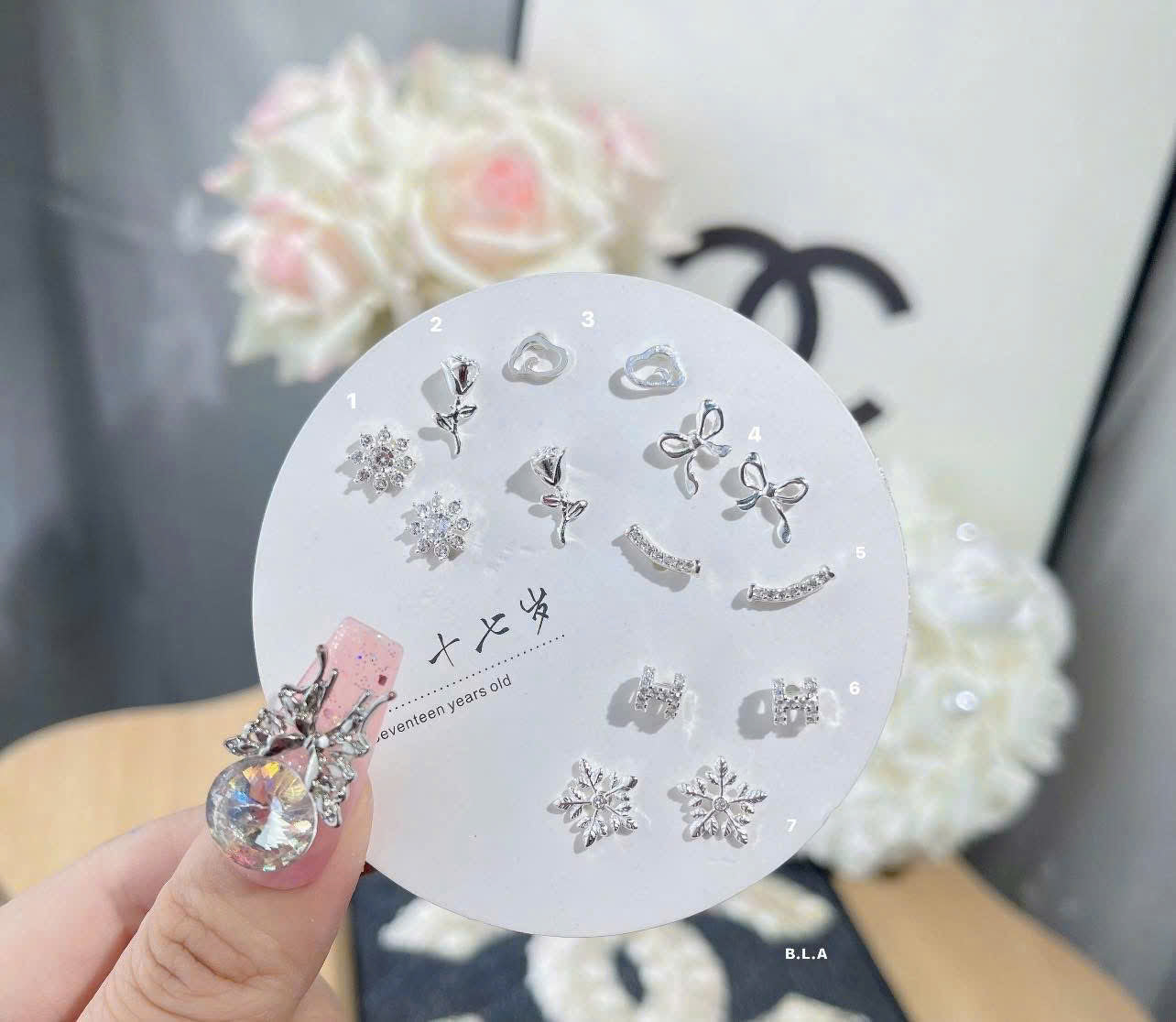 Khuyên tai mẫu xinh - Nhận bấm khuyên nhẹ nhàng - an toàn - vệ sinh