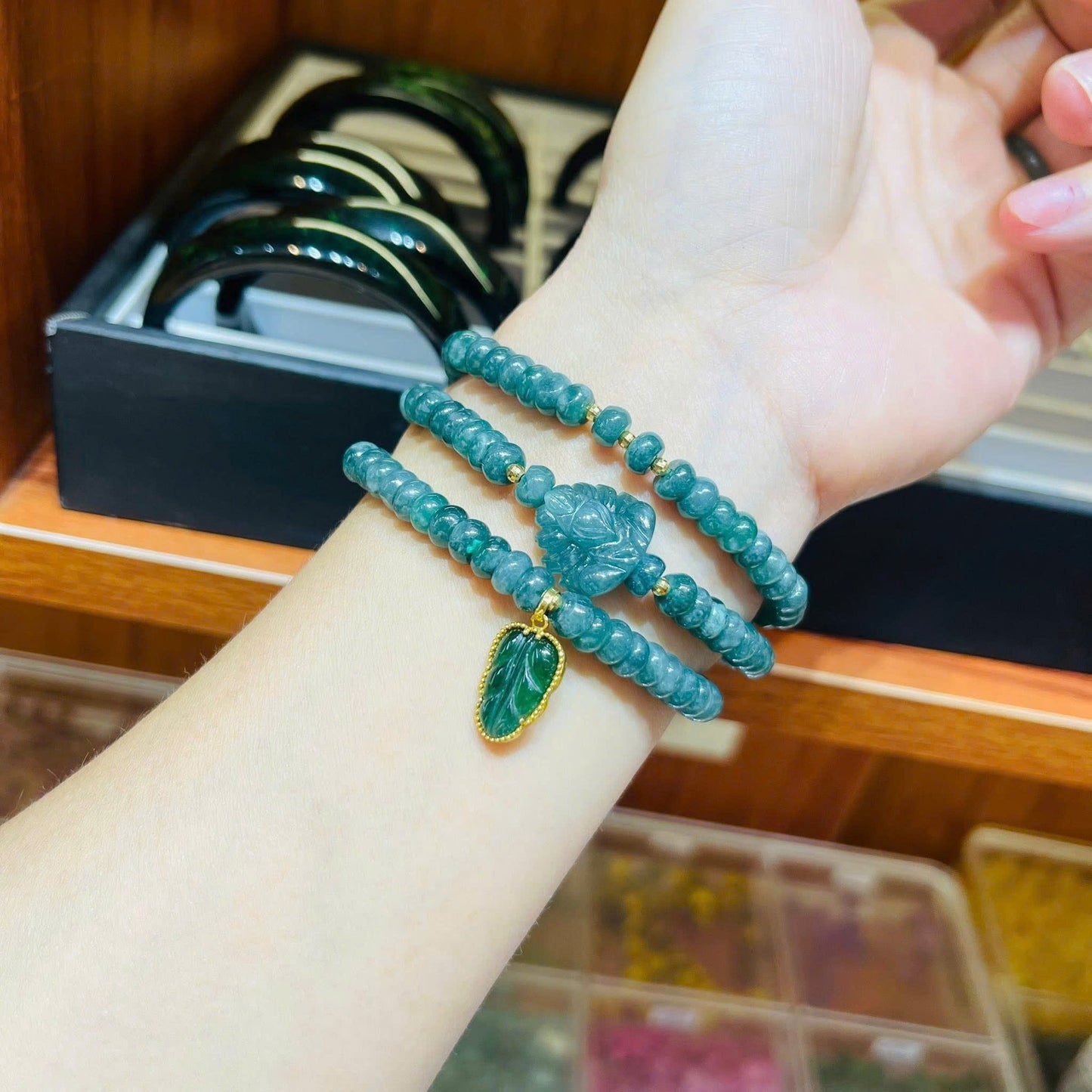 Vòng Chuỗi Lam Ngọc Bánh Xe