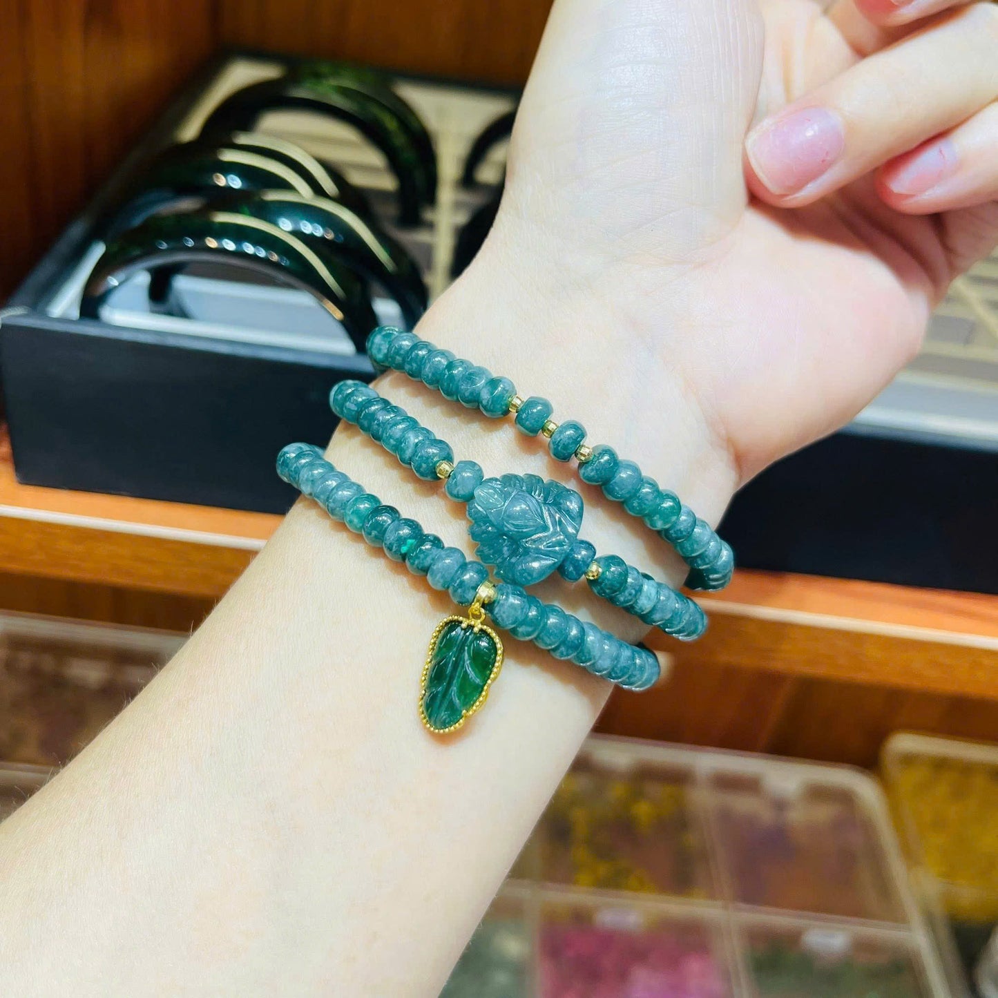 Vòng Chuỗi Lam Ngọc Bánh Xe