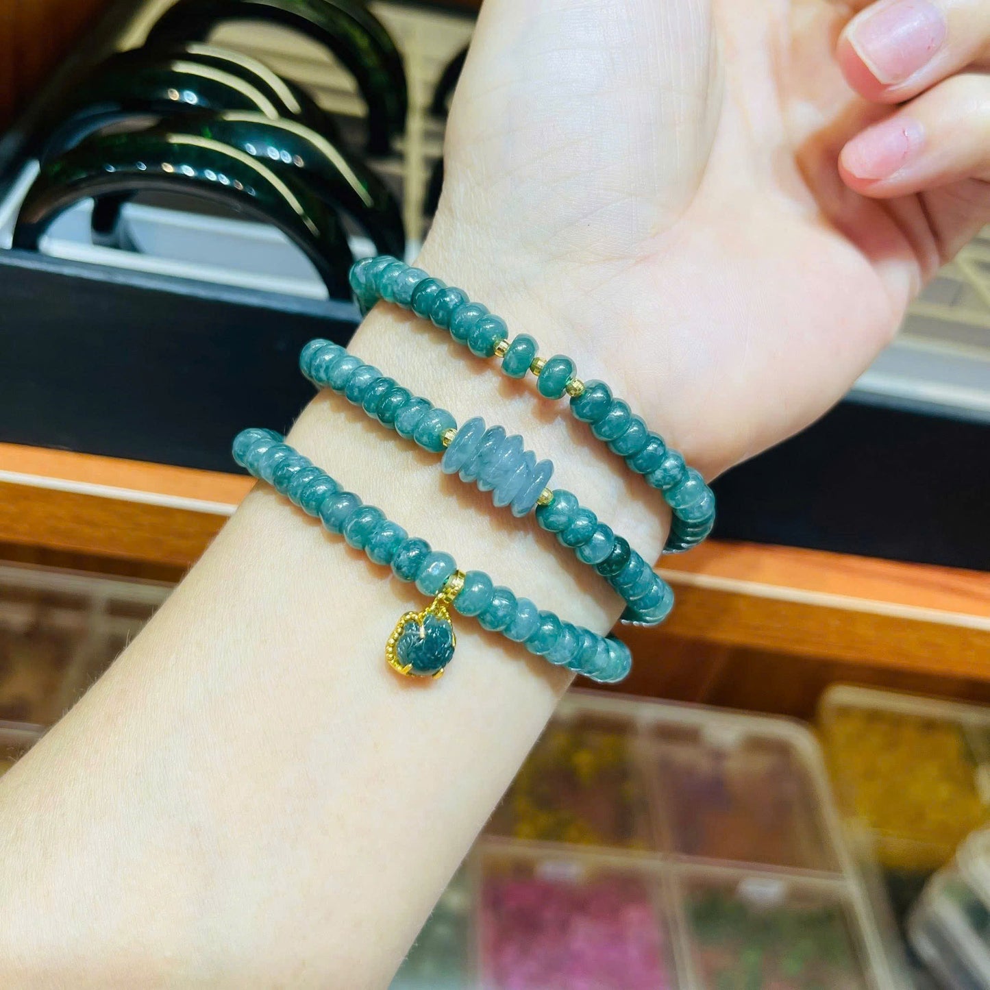 Vòng Chuỗi Lam Ngọc Bánh Xe