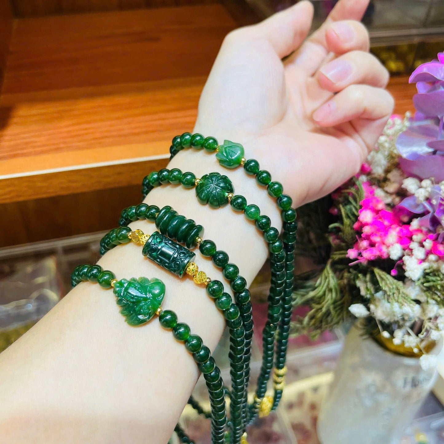 Ngọc bích 6ly mix charm ngọc bích + charm bạc xi vàng