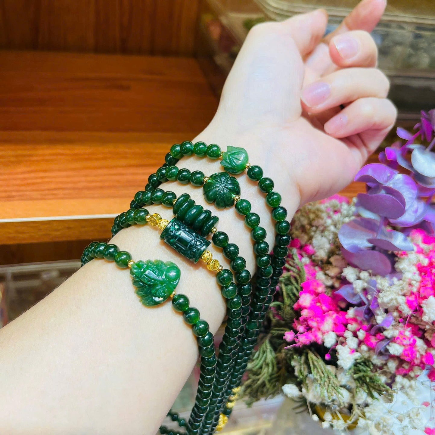 Ngọc bích 6ly mix charm ngọc bích + charm bạc xi vàng