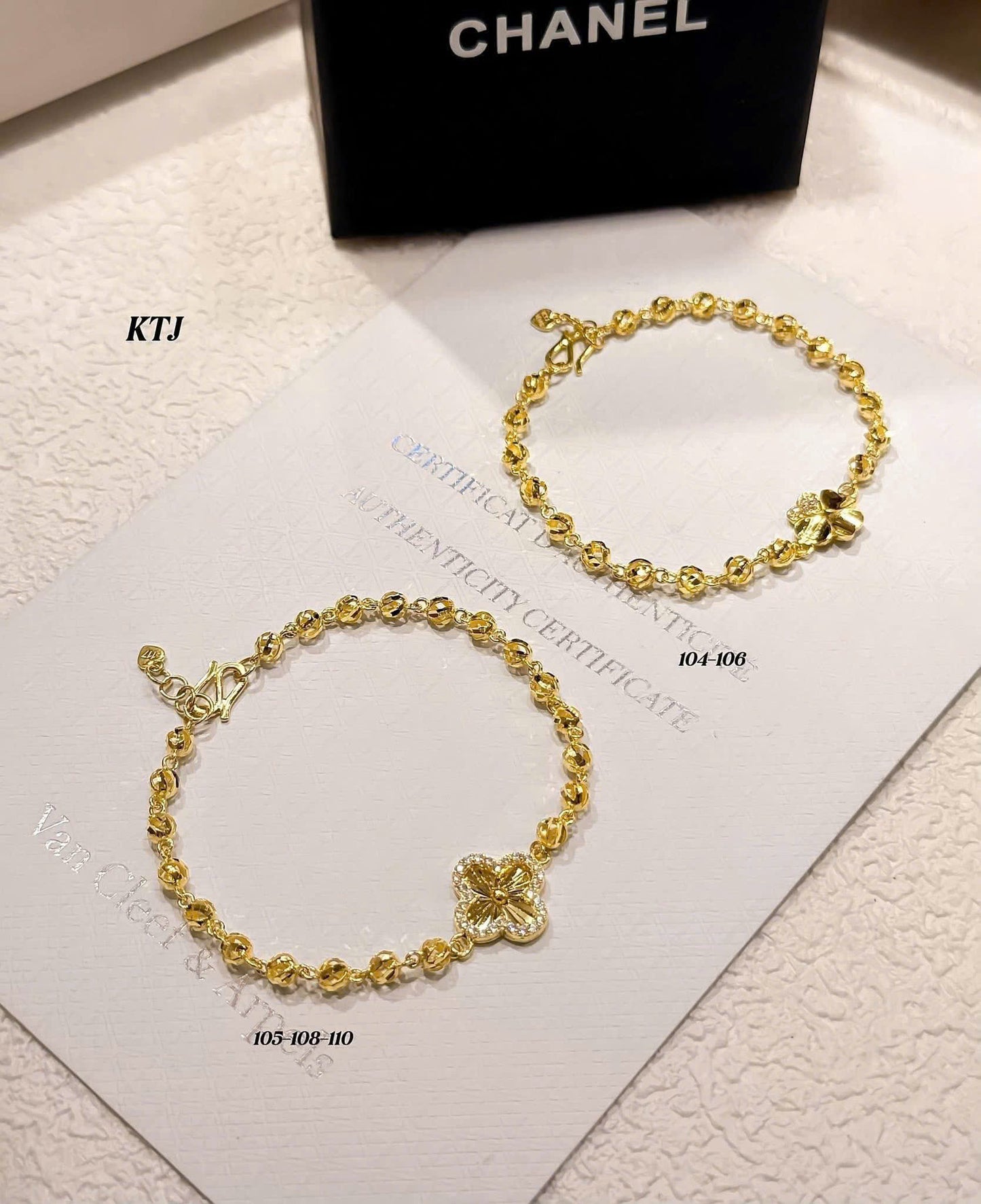 Lắc tay vàng mặt cỏ 4 lá