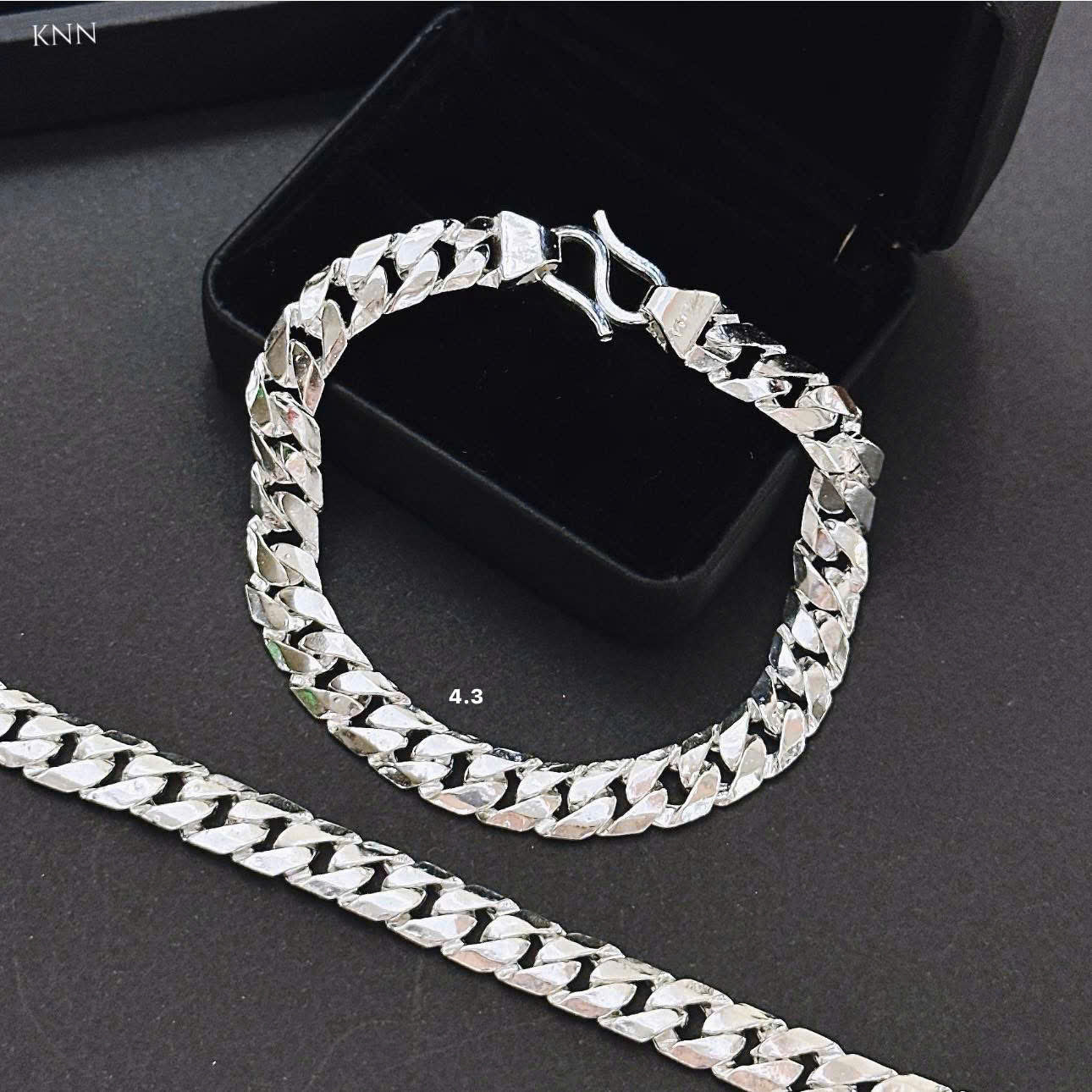 Lắc bạc nam và bộ dây chuyền theo yêu cầu