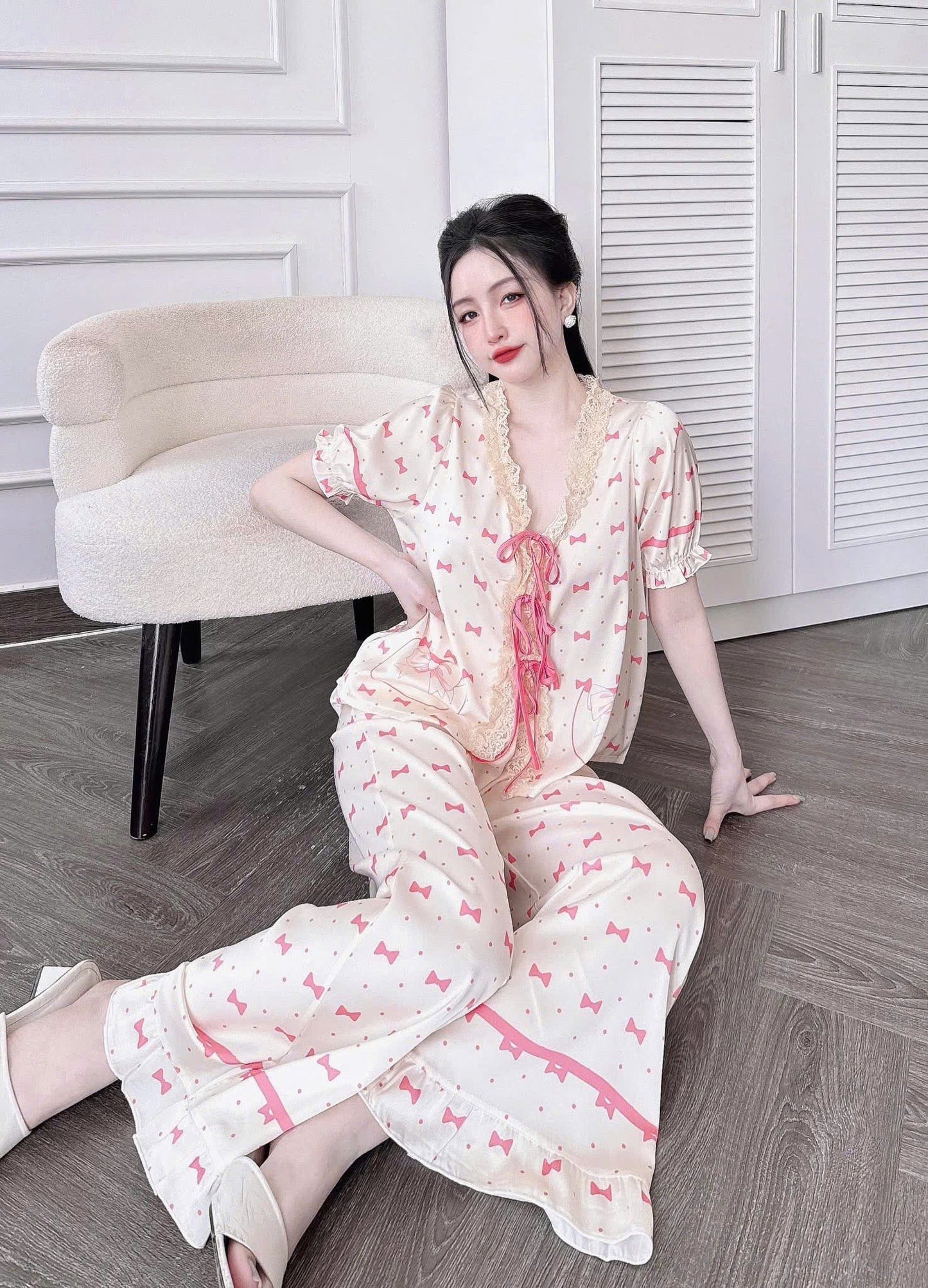 Pijama tiểu thư cột nơ tay ngắn quần dài