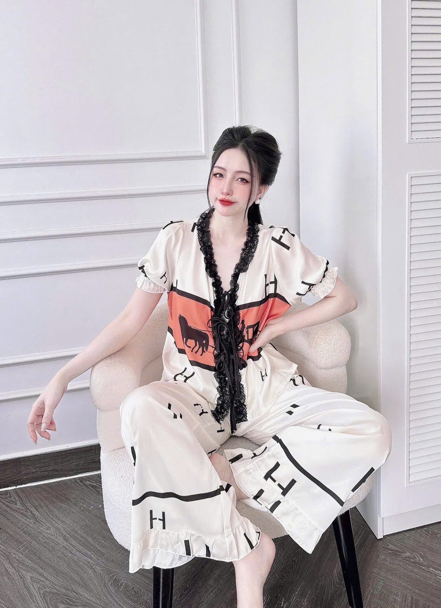 Pijama tiểu thư cột nơ tay ngắn quần dài