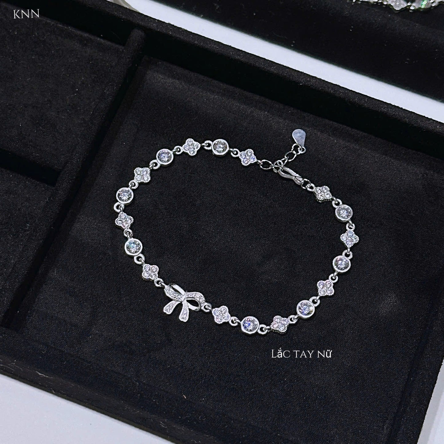Lắc tay bạc nhiều kiểu siêu tinh tế cho chị em