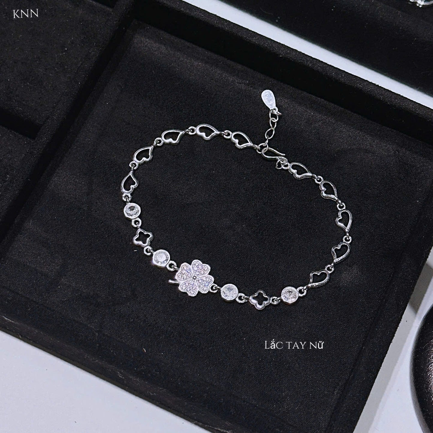Lắc tay bạc nhiều kiểu siêu tinh tế cho chị em