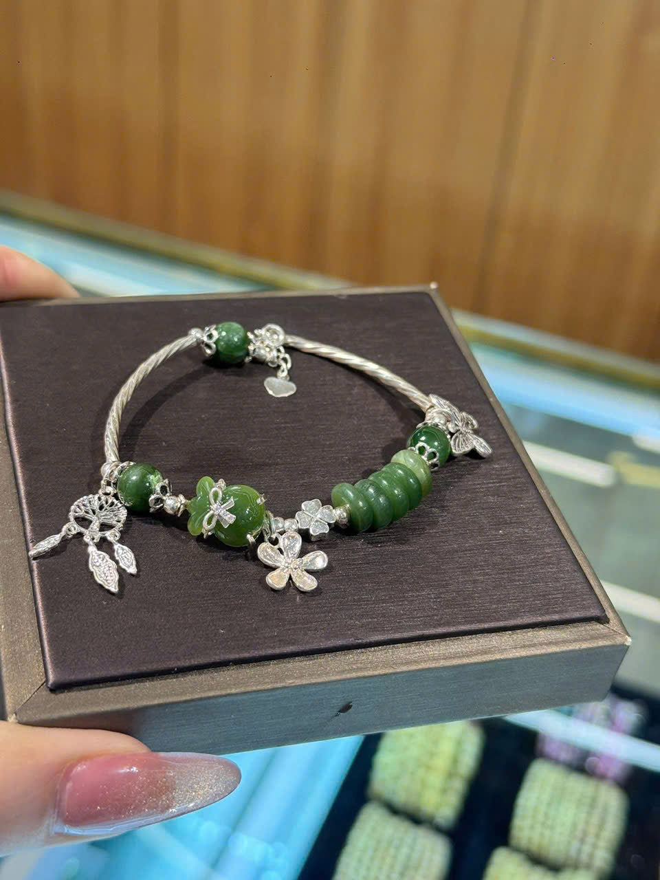 Vòng bạc phối charm đá tự nhiên