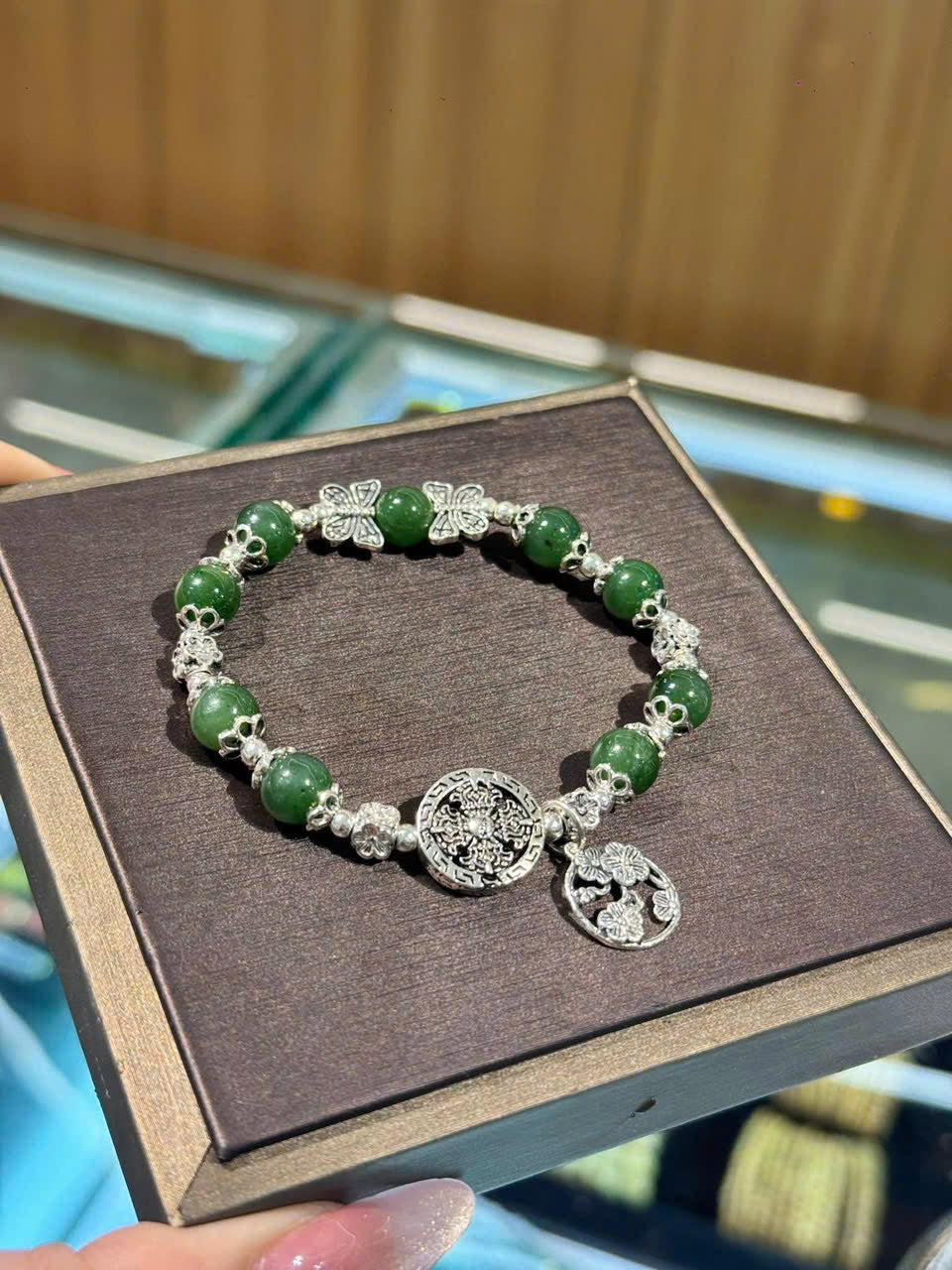 Vòng bạc phối charm đá tự nhiên