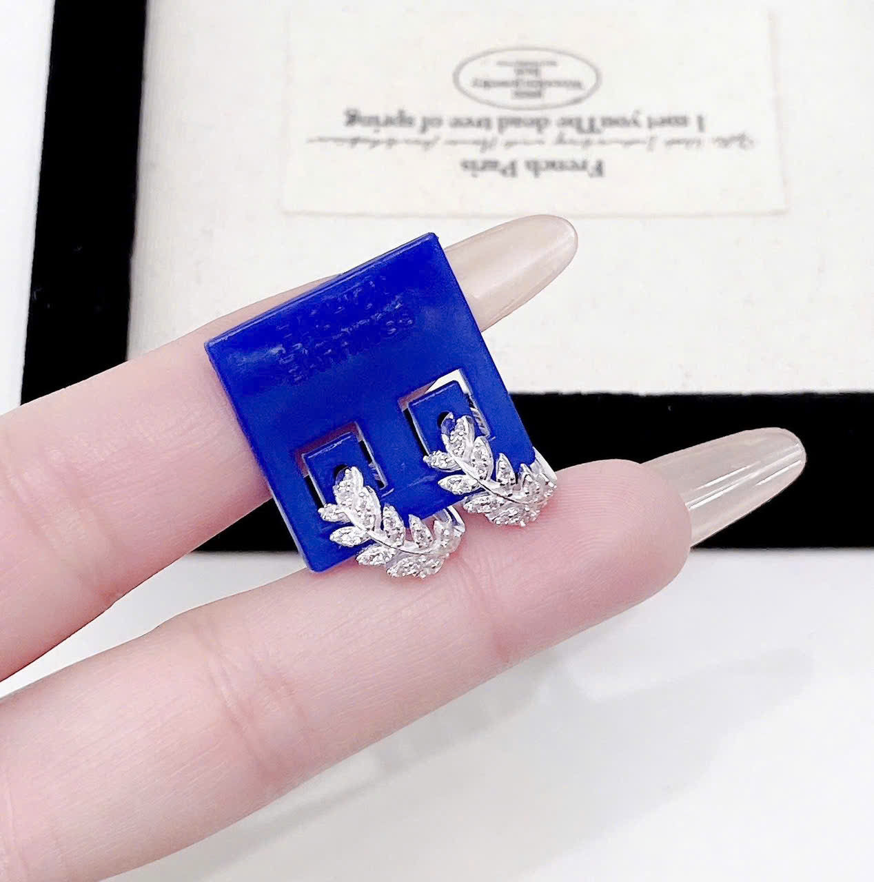 Khuyên tai bạc đa dạng mẫu phù hợp cho mọi style