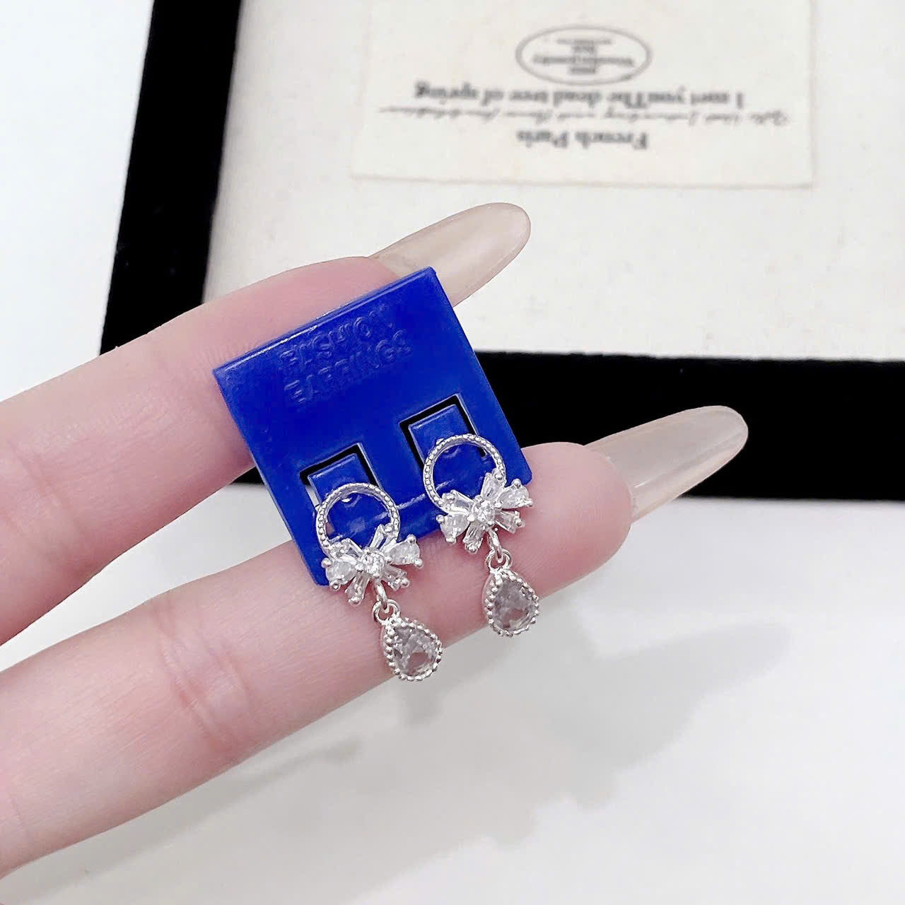 Khuyên tai bạc đa dạng mẫu phù hợp cho mọi style